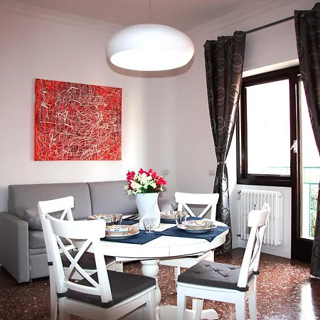 Vatican Hill Apartmán *